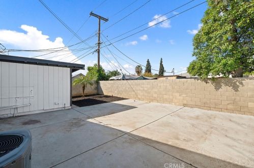 4196 Madrona Rd, Riverside CA  92504-2919 exterior
