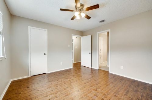 4044 Windy Crst Cir, Carrollton TX 75007 exterior