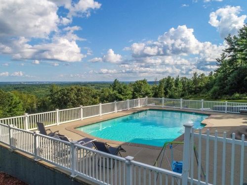 23 Scenic View Dr, Pelham, NH 03076-3270