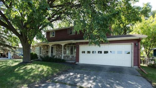 809 18th Ave, Moorhead, MN 56560-3648