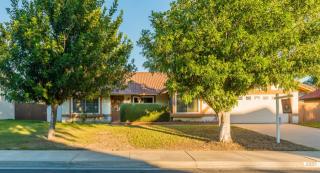 2227 Iris Ave, Rialto, CA 92377-4684