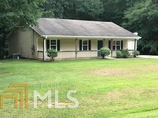 577 River Dr, Jackson, GA 30233-3221