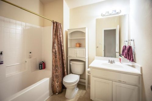 5736 Parkview Hills Ln, Fort Worth TX  76179-6714 exterior