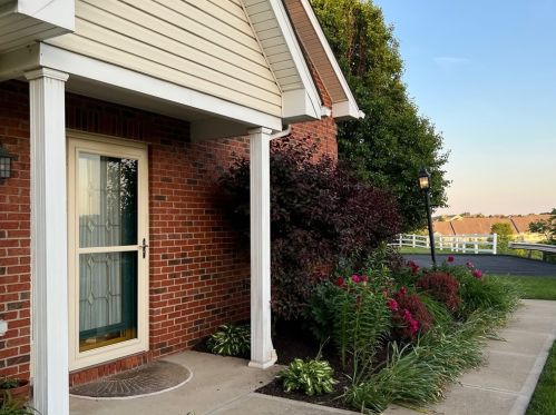 1322 Crest Ln, Noblestown PA  15071-1748 exterior