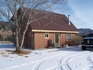 104 Zabrisky Ln, Howard, CO 81233-9554