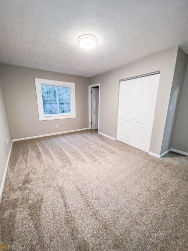 3267 Creekwood Dr, Rex GA 30273-2117 exterior