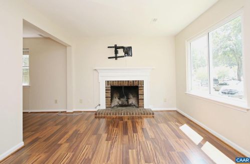 274 Albert Ct, Charlottesville, VA 22901-1623