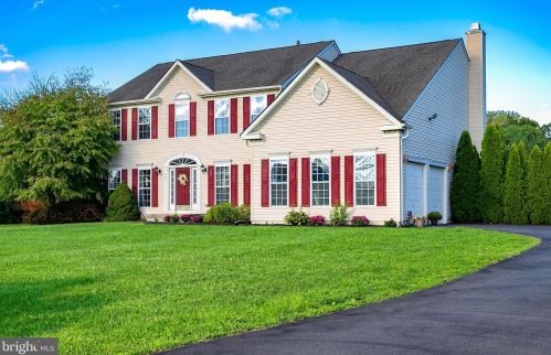 12 Longwood Ln, Columbus, NJ 08022-2122