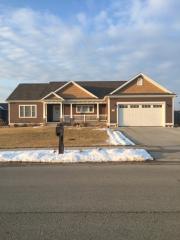 175 Meredith Dr, Sherman, IL 62684-8205