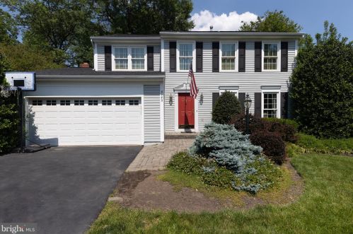 8149 Tall Timber Dr, Gainesville, VA 20155-1748
