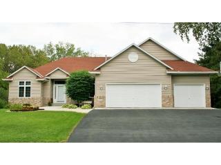 3436 Vivian Ave, Saint Paul, MN 55126-3824