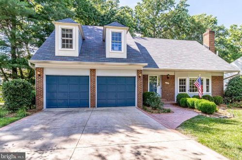 7708 Gralnick Pl, Springfield, VA 22153-3907