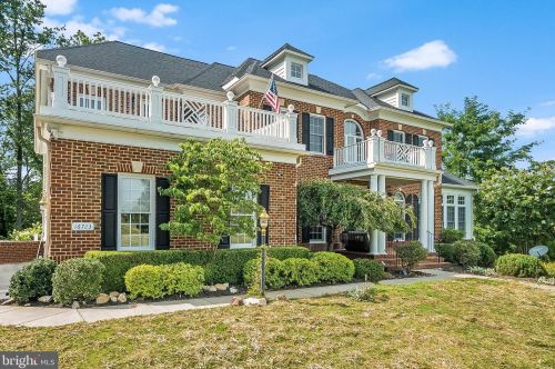 16723 Chestnut Overlook Dr, Purcellville, VA 20132-2874