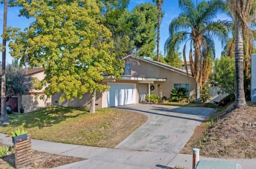 5140 Pearblossom Dr, Riverside, CA 92507-6053