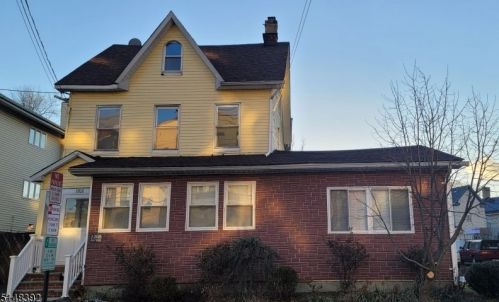 1208 Main St, Rahway NJ  07065-5025 exterior