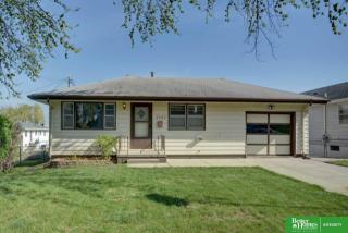 4540 Frederick St, Omaha, NE 68106-3936
