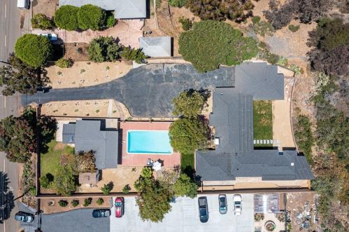 4350 Highland Dr, Carlsbad, CA 92008-4225