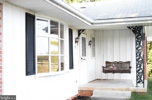 2117 Old Chapel Rd, Boyce, VA 22620-2313