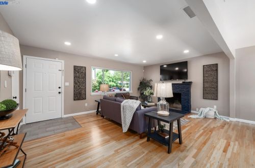 4039 Stanford Way, Livermore, CA 94550-3403
