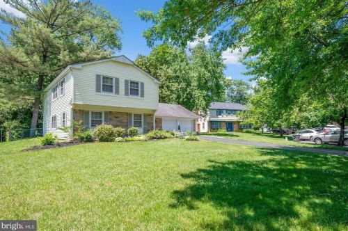 10 Touraine Ct, Willingboro, NJ 08046-3827
