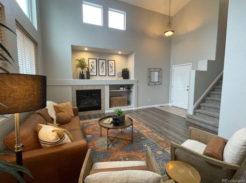 18099 Orchard Pl, Aurora CO  80016-1197 exterior