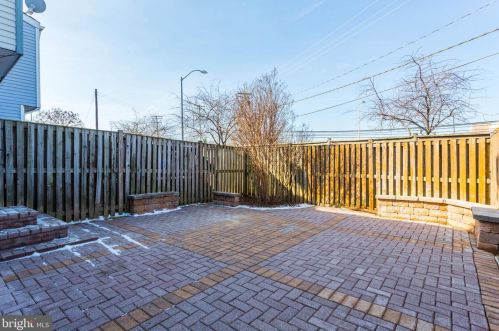 28 Avonshire Ct, Silver Spring MD 20904-6712 exterior