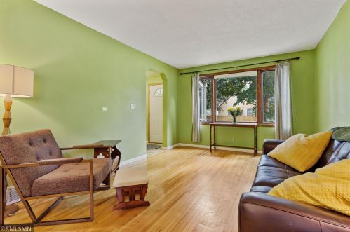 815 Hamline Ave, Saint Paul MN  55104-1300 exterior