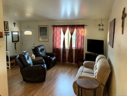 3904 Richfield St, Denver, CO 80013-3232