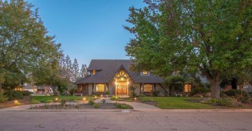 2745 Cromwell Ave, Fresno, CA 93711-0352