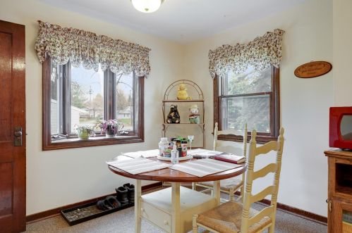 285 Chelsea St, Saint Paul MN  55115-2080 exterior