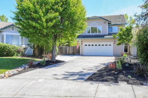 512 Equity Ct, Windsor, CA 95492-7971