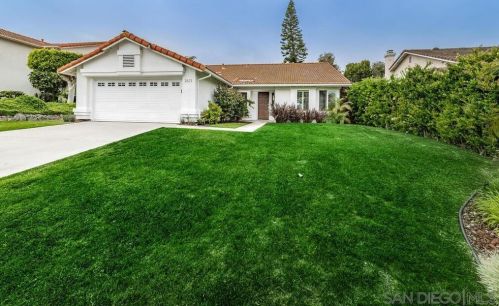 2613 La Golondrina St, Carlsbad, CA 92009-4323