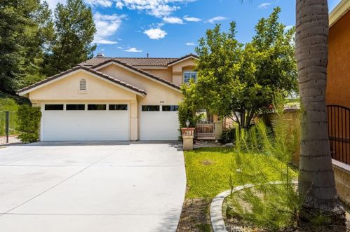 7698 Big Canyon Dr, Anaheim, CA 92808-1448