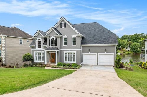 2252 Merrymount Dr, Suwanee, GA 30024-2792