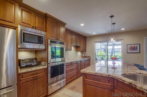 2520 La Costa Ave, Chula Vista CA  91915-1408 exterior