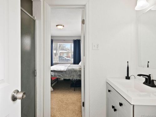 885 Quentin St, Denver CO  80011-6307 exterior