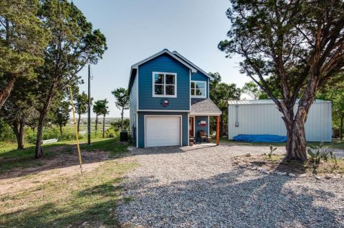 2813 Hilltop Rd, Granbury, TX 76048-3577