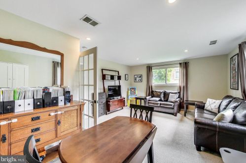 10028 Greenock Rd, Silver Spring MD 20901-2249 exterior