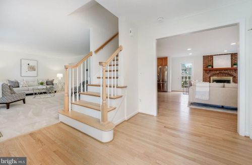 3217 Wildmere Pl, Herndon, VA 20171-3920