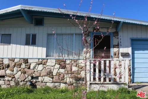 1783 Luxton St, Seaside, CA 93955-3850