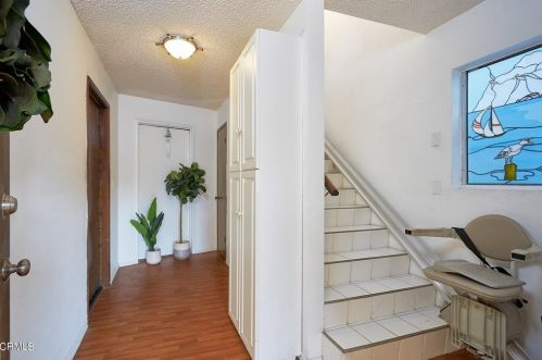 108 Bardsdale Ave, Oxnard, CA 93035-4501