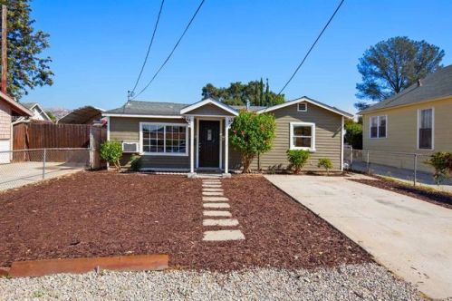 9929 River St, Lakeside, CA 92040-3115