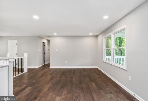 14676 Alps Dr, Woodbridge VA  22193-3322 exterior