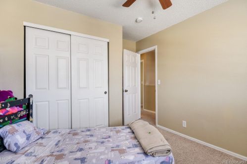 4277 Himalaya Way, Aurora CO 80013-6078 exterior