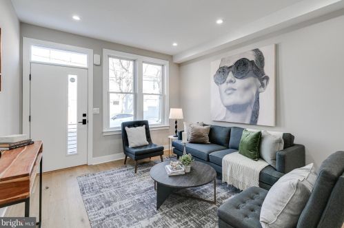 1319 27th St, Philadelphia, PA 19121-4606