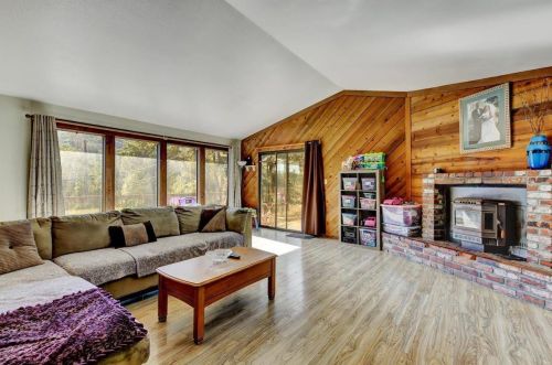 16500 Clover Valley Rd, Grass Valley, CA 95949-7021