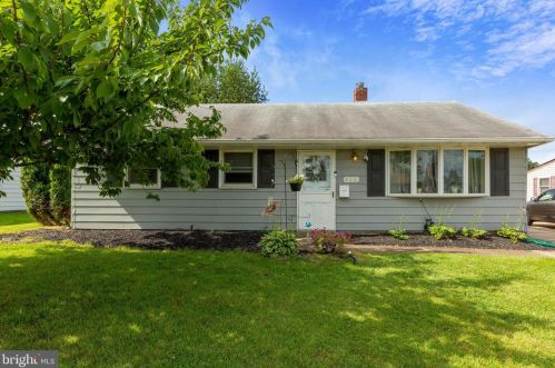 450 Wayne Rd, Gloucester, NJ 08031-1950
