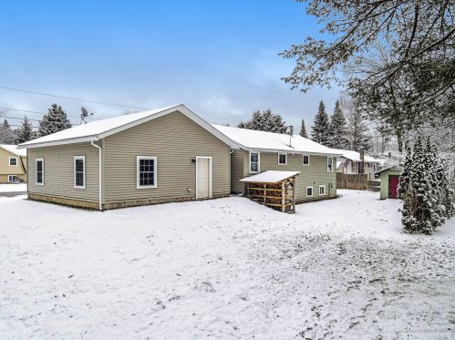 42 East Ave, Lisbon, ME 04252-1631