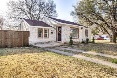 1218 Edwards Cir, Dallas, TX 75224-2518