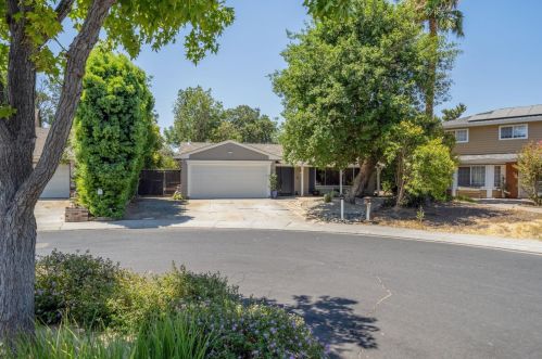 1801 Newport Ct, Tracy, CA 95376-2327